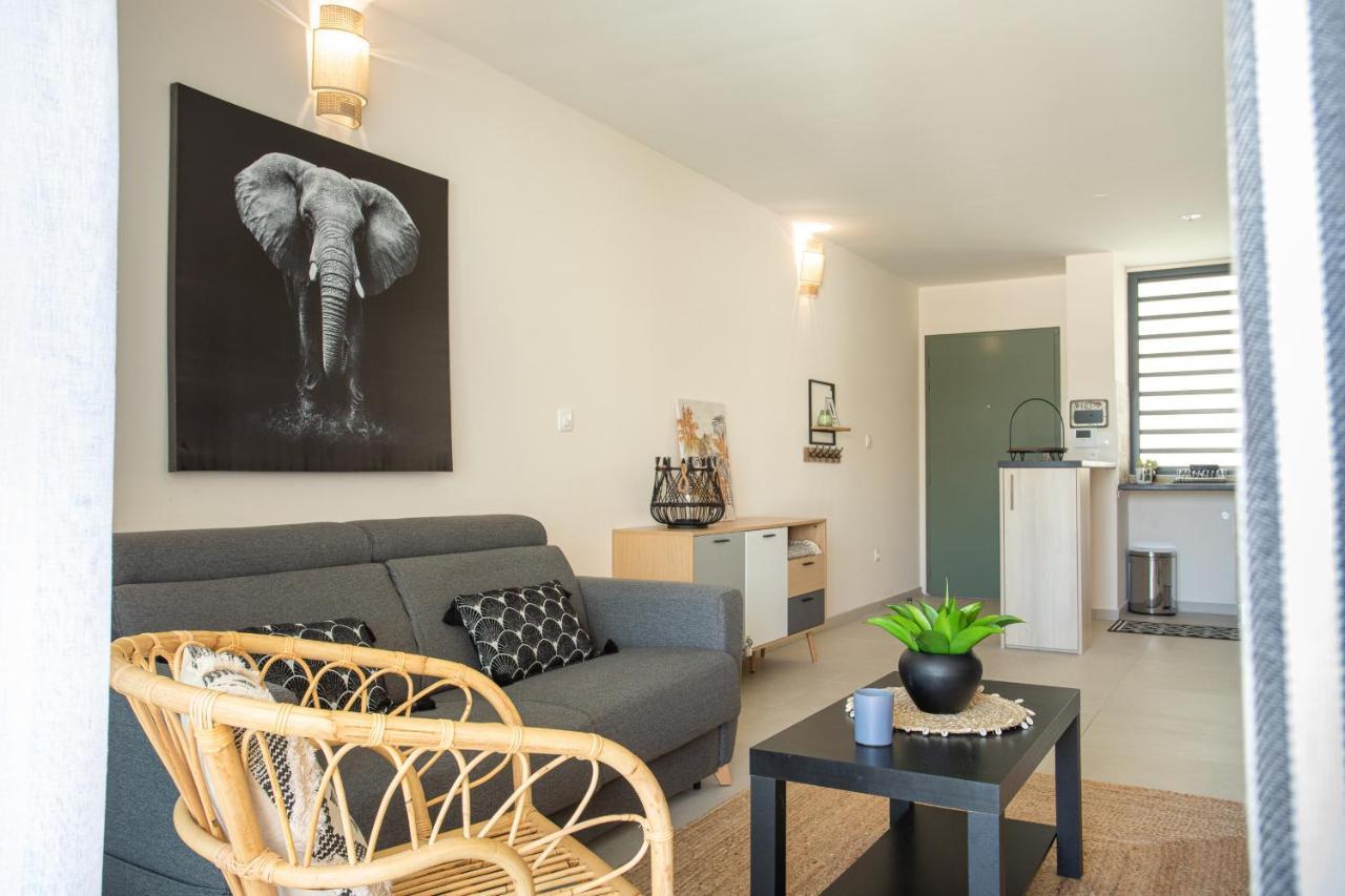 M Safirina Apartment Saint-Paul ภายนอก รูปภาพ
